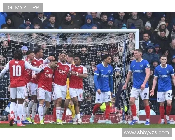 足总杯惊天逆转拜仁4-0曼城帽子戏法点燃全场激情