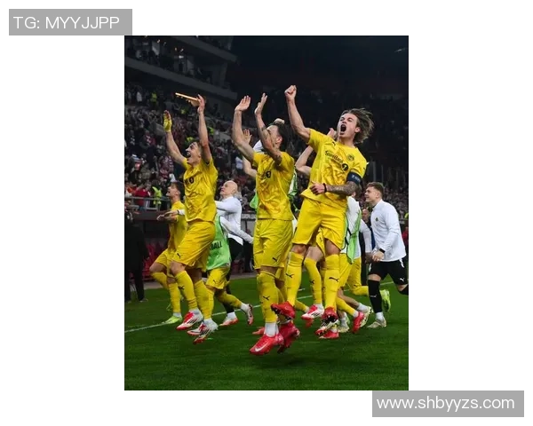 欧冠激战：曼联逆转多特蒙德全场沸腾精彩瞬间回顾与分析