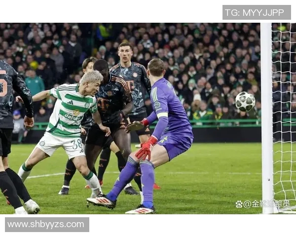 友谊赛惊现争议判罚里昂补时绝杀拜仁引发全场沸腾 友谊赛惊现争议判罚里昂补时绝杀拜仁引发全场沸腾