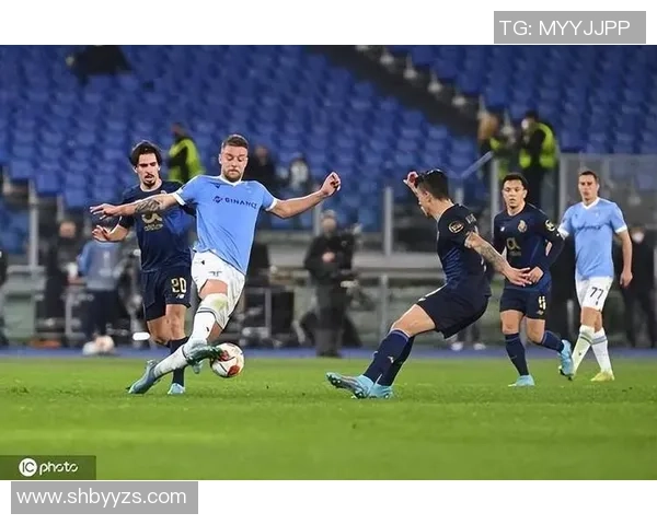 足总杯波尔图与热刺战平精彩瞬间回顾与战术分析